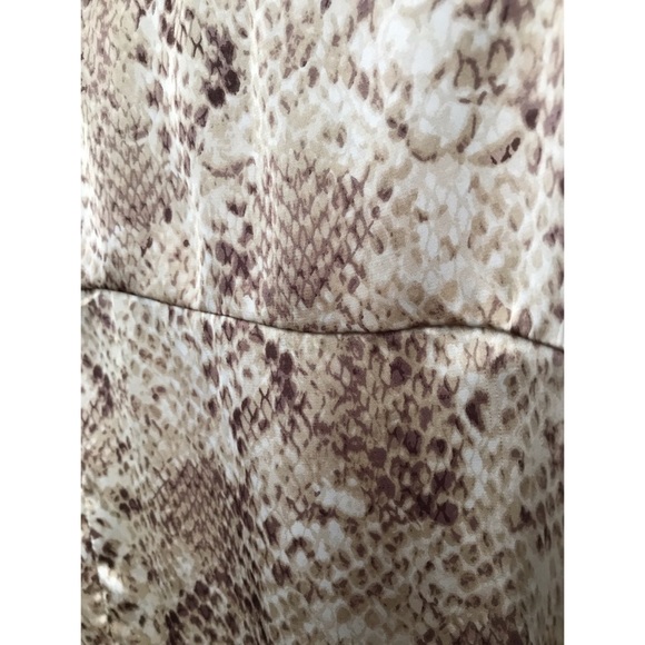 Hidden Button Down Twist Blouse - Picture 5 of 5